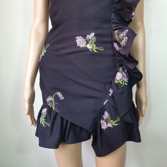 NWOT Sheike embroided floral mini peplum dress Sze 6 Black bodycon ruffle - Picture 8 of 11